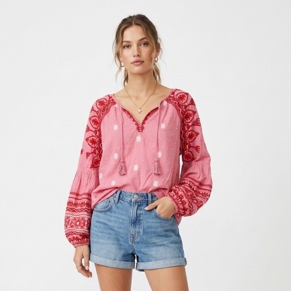 Anthropologie Tops - Anthropologie Seen Worn Kept Layla Peasant Top  Pink Red Embroidered Boho 12